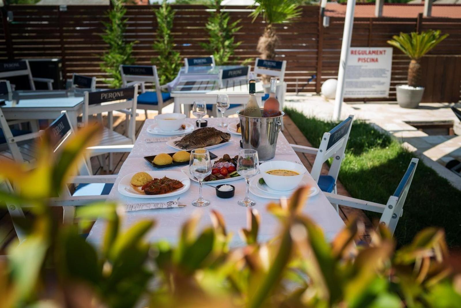 Havana Resort Murighiol Ngoại thất bức ảnh