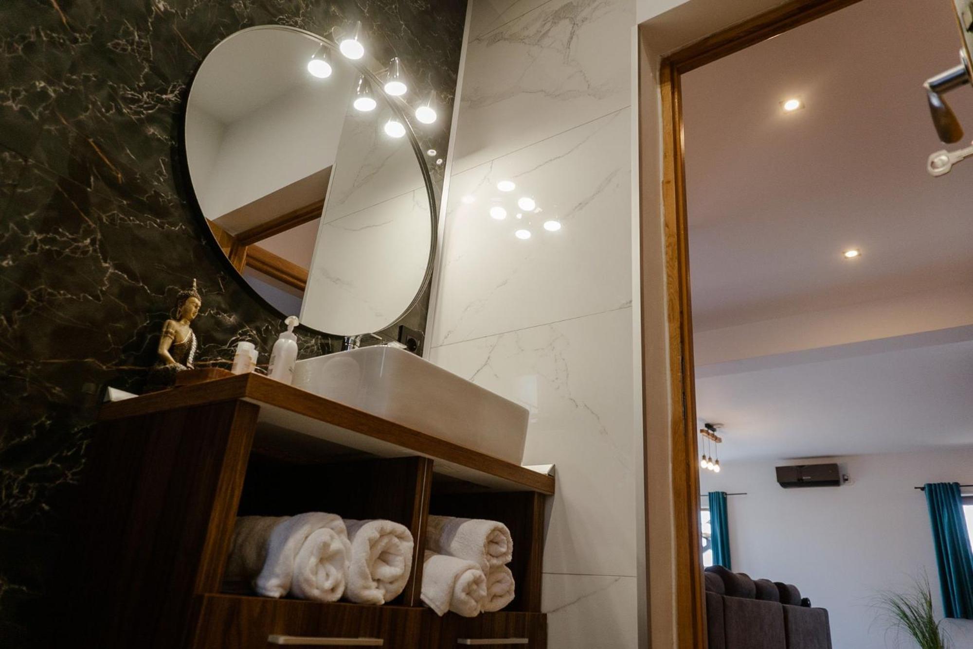 Havana Resort Murighiol Ngoại thất bức ảnh